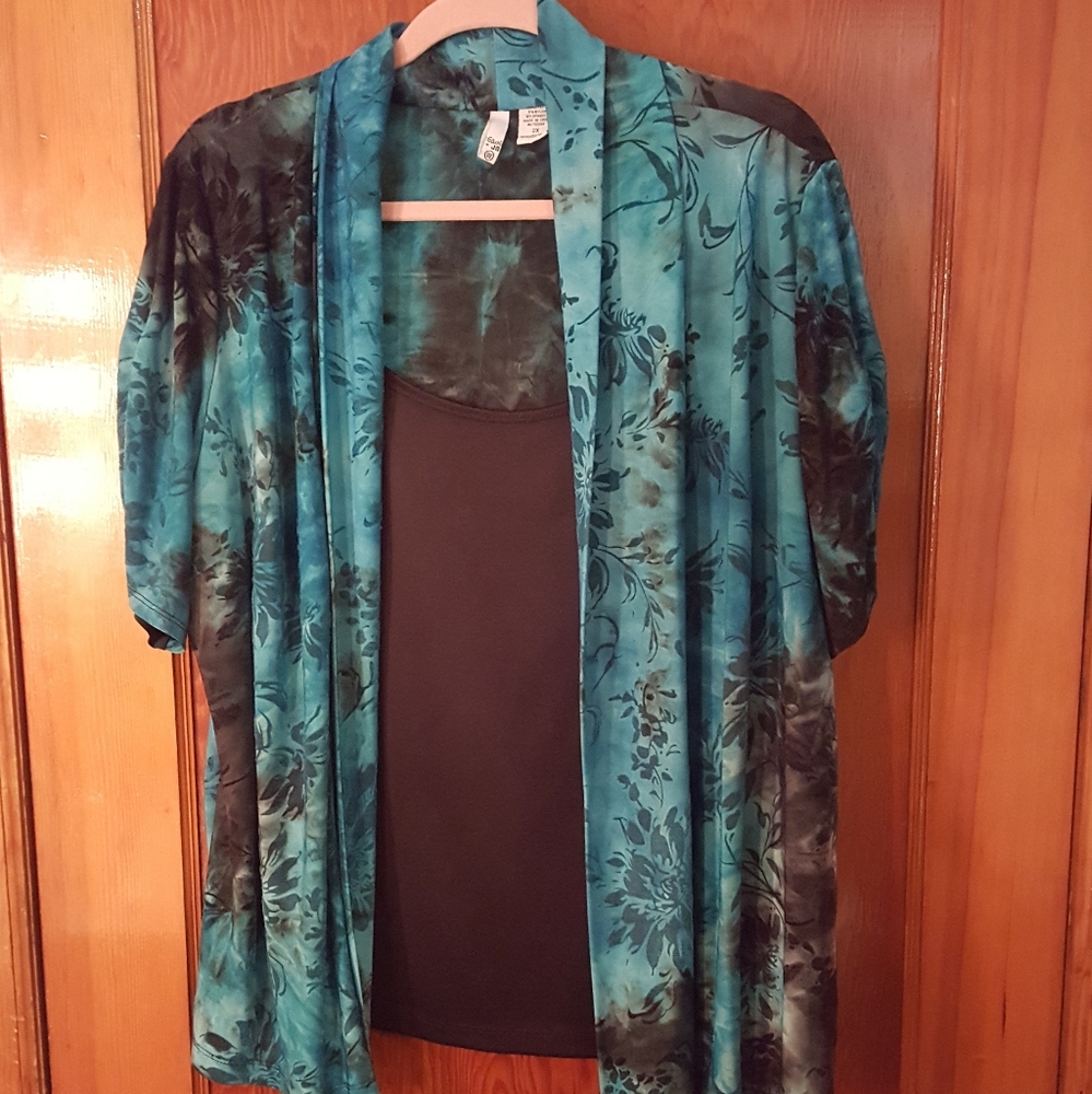 Sami & JO layered top